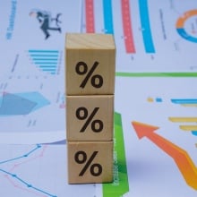 Percentages and numbers related to election polls.